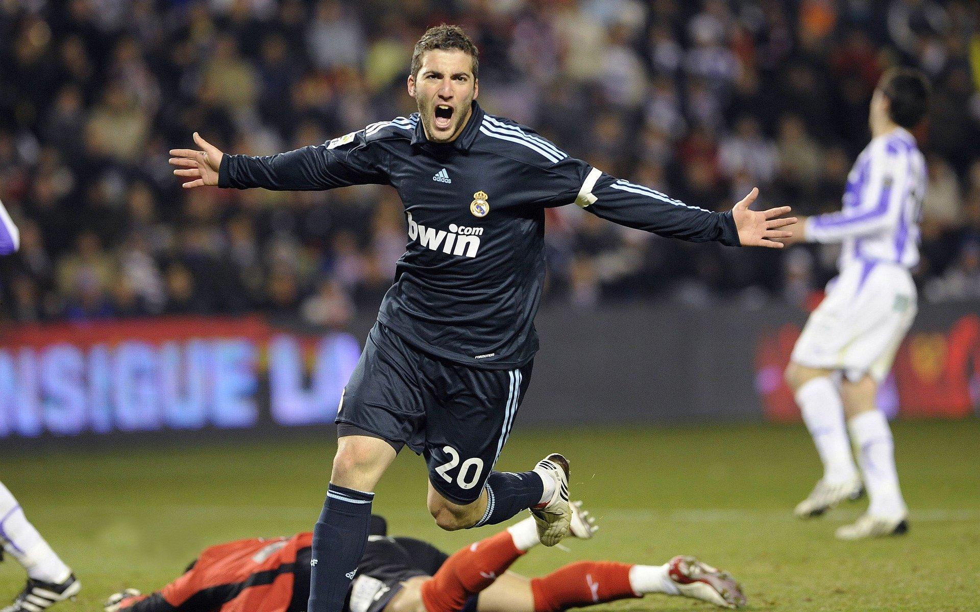 林良锋：曼联争4走进死胡同，平庸朗尼克还不如奥莱